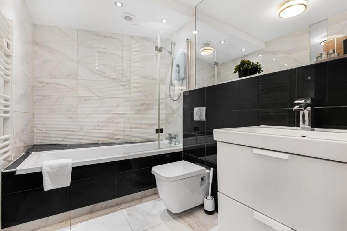 Modern 1 Bedroom Apartment In Woking Town Centre Dış mekan fotoğraf